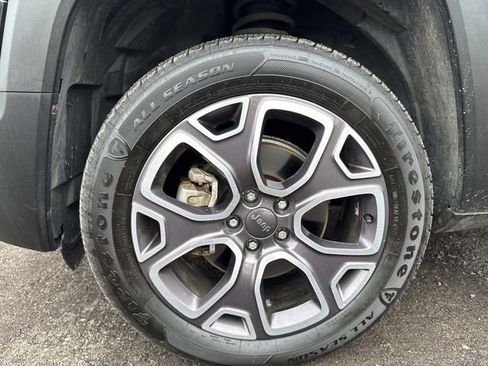 Used 2016 Jeep Renegade Limited image 11