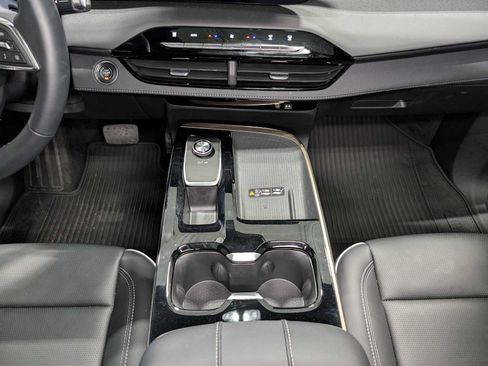Certified 2025 Buick Enclave Avenir w/ Super Cruise Package AWD/4WD image 20