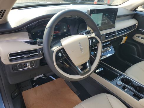 New 2026 Lincoln Corsair Premiere image 13