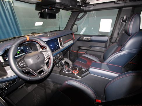 New 2026 Ford Bronco Raptor w/ Interior Carbon Fiber Pack AWD/4WD image 2
