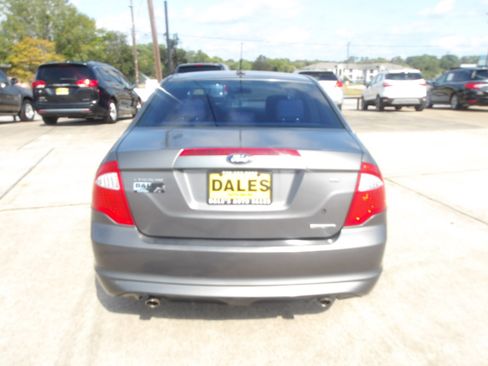 Used 2012 Ford Fusion SE image 12
