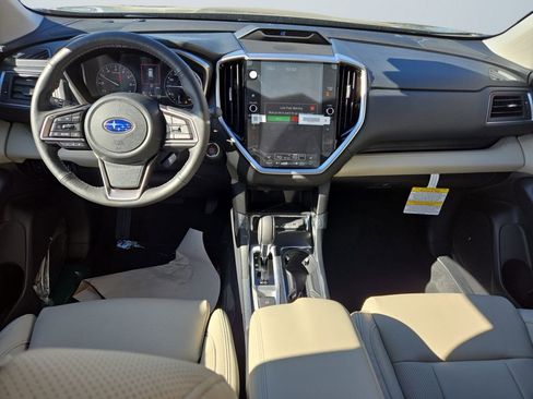 New 2025 Subaru Ascent Limited image 10