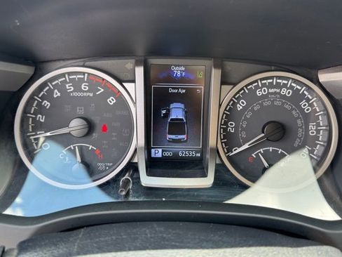 Used 2022 Toyota Tacoma SR5 image 15