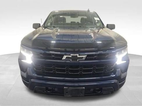 Used 2022 Chevrolet Silverado 1500 RST w/ Protection Package AWD/4WD image 2