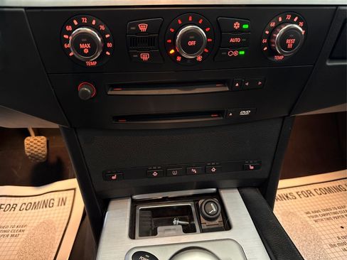 Used 2006 BMW M5 image 32
