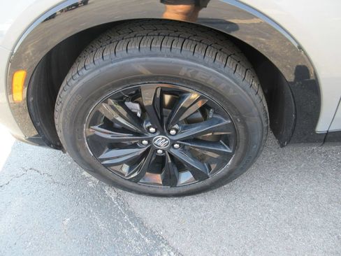 Used 2025 Buick Envista Sport Touring FWD image 14