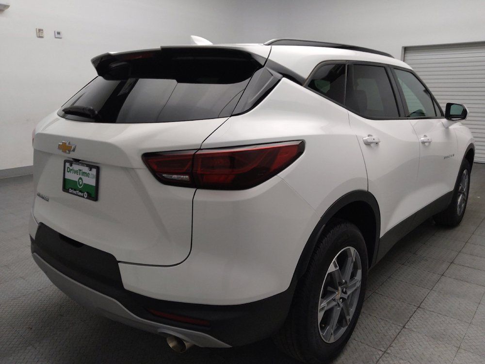 Used 2024 Chevrolet Blazer LT w/ Convenience Package FWD image 9