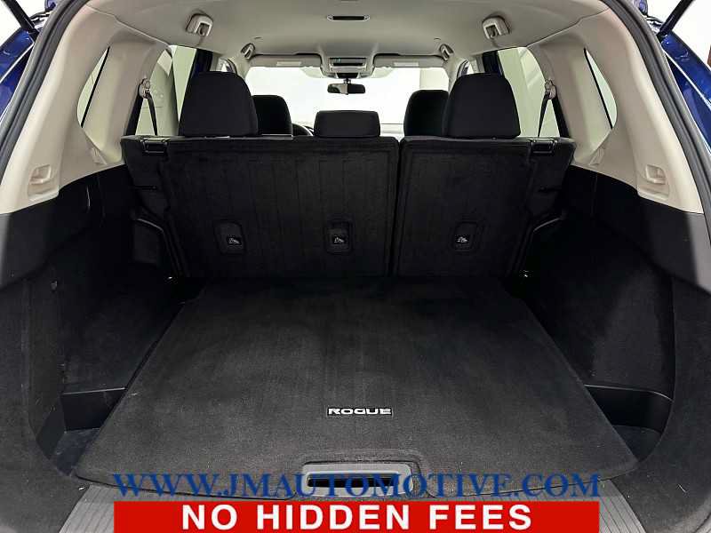 Used 2023 Nissan Rogue SV AWD/4WD image 16