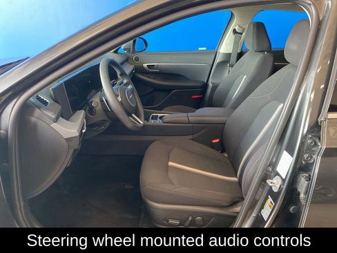 Used 2025 Hyundai Sonata SEL FWD image 10