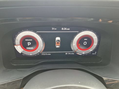 Used 2022 Nissan Pathfinder Platinum w/ Cargo Package FWD image 16