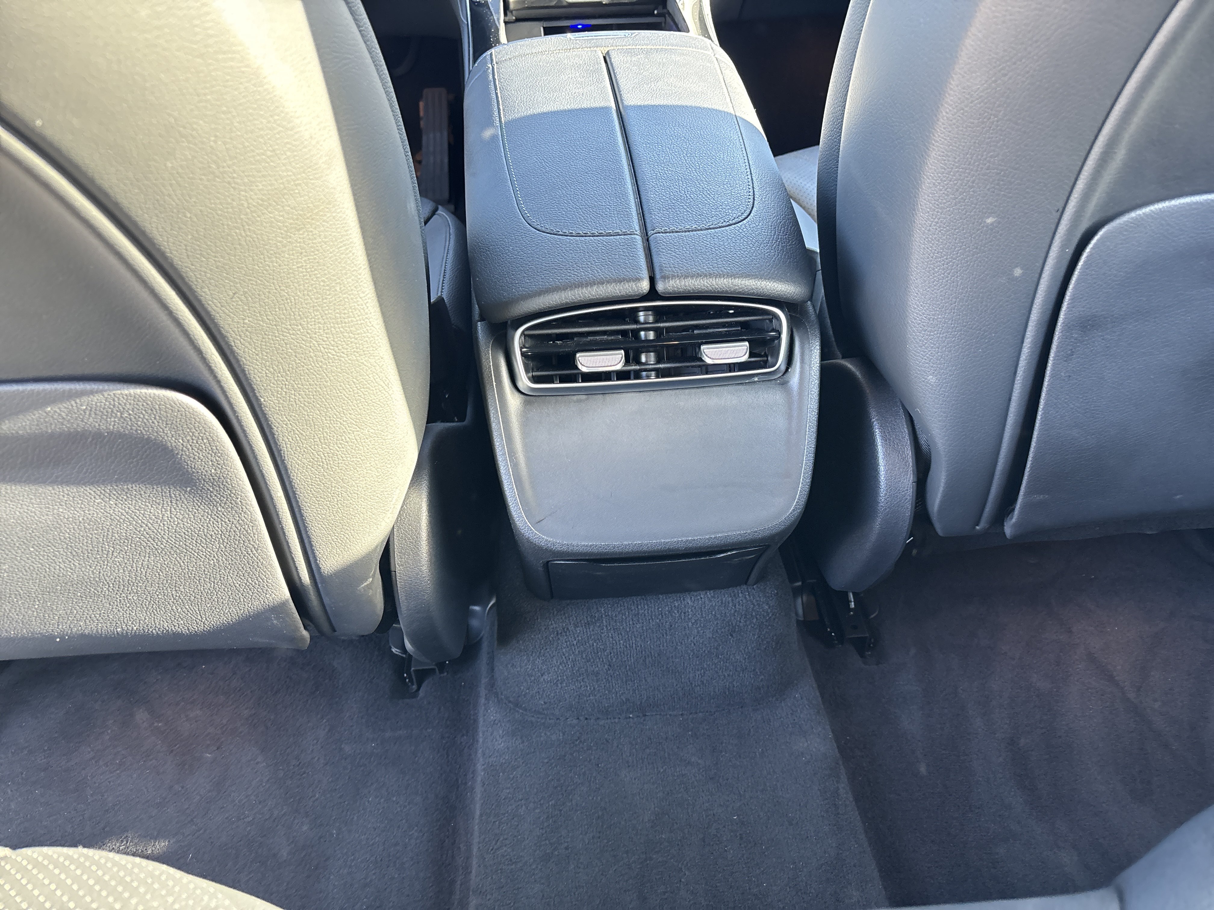 Used 2023 Mercedes-Benz EQE 350+ 4MATIC Sedan w/ Exclusive Trim Package image 18
