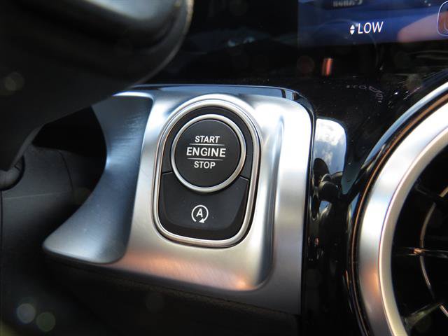 Used 2026 Mercedes-Benz GLB 250 4MATIC image 19