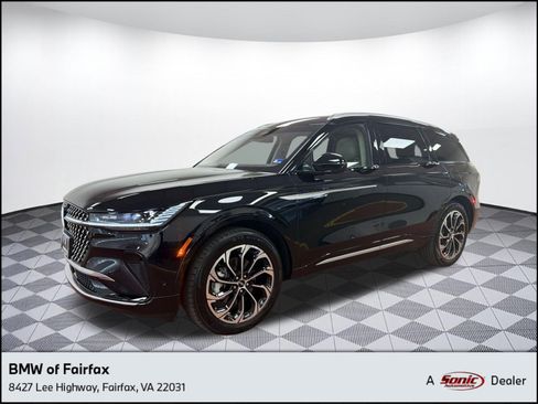 Used 2024 Lincoln Nautilus Reserve w/ Equipment Group 203A image 1