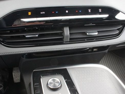 New 2025 Buick Enclave Preferred w/ Super Cruise Package image 45