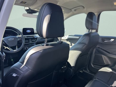 Used 2022 Ford Escape SEL image 14