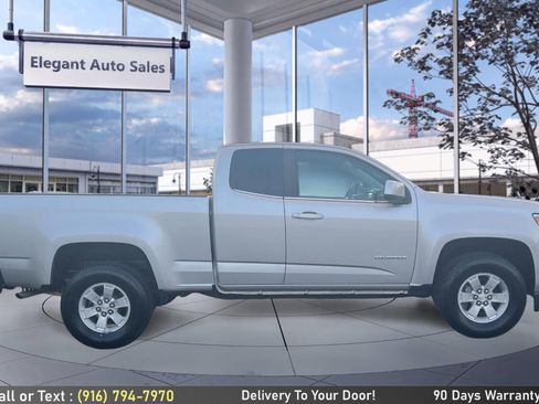 Used 2017 Chevrolet Colorado W/T w/ WT Convenience Package image 4