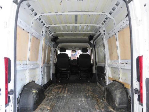 Used 2014 RAM ProMaster 2500 w/ Interior Convenience Group image 18