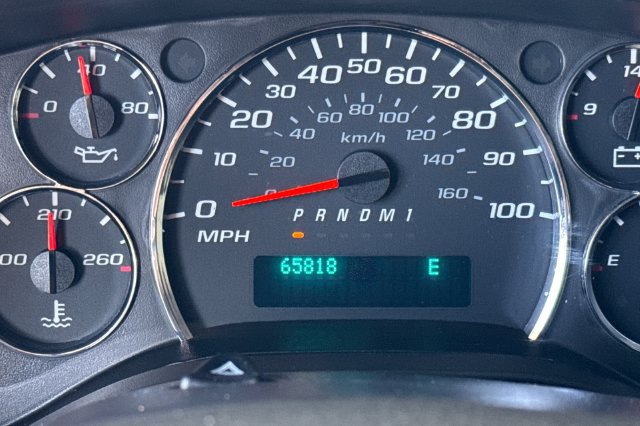 Used 2018 Chevrolet Express 2500 RWD image 27