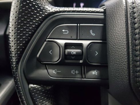 Certified 2025 Toyota Tacoma SR AWD/4WD image 24