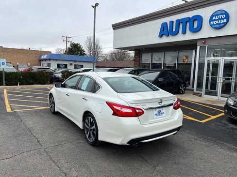 Used 2016 Nissan Altima 2.5 SR FWD image 11