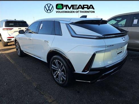 Used 2024 Cadillac Lyriq Luxury RWD image 3