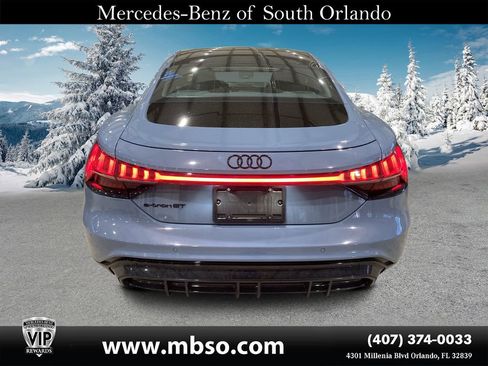 Used 2022 Audi e-tron GT Prestige image 15