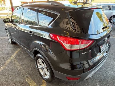 Used 2015 Ford Escape SE w/ Equipment Group 201A image 5