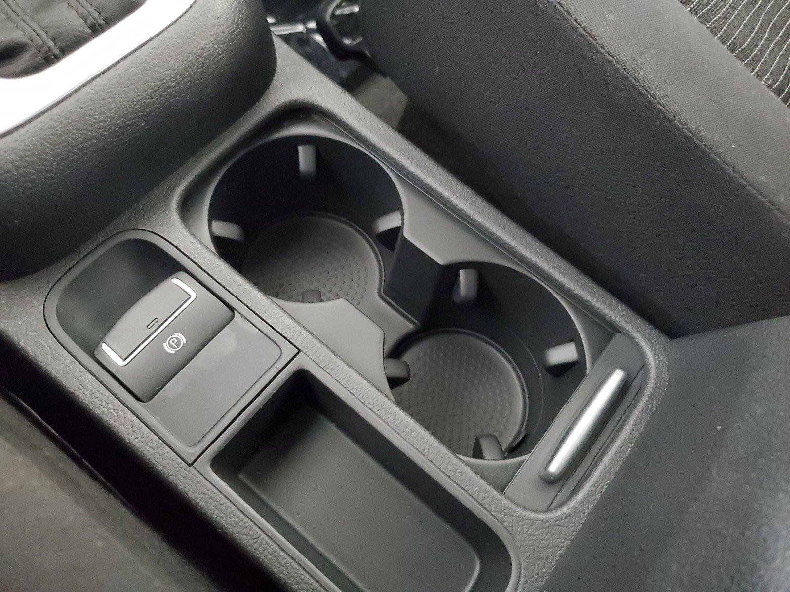 Used 2015 Volkswagen Tiguan S FWD image 30