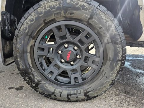 Used 2023 Toyota Tacoma TRD Sport AWD/4WD image 17