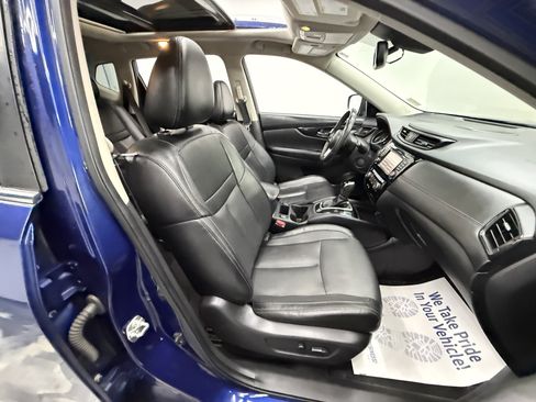 Used 2017 Nissan Rogue AWD image 23