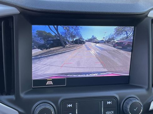 Used 2023 GMC Terrain SLT image 19