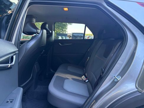 Used 2026 Kia Niro LX FWD image 23