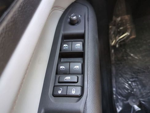 Used 2026 Jeep Compass Limited AWD/4WD image 21
