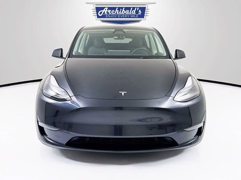 Used 2024 Tesla Model Y Long Range image 2