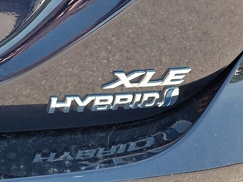 Certified 2022 Toyota Camry XLE w/ Navigation Upgrade Package FWD image 31