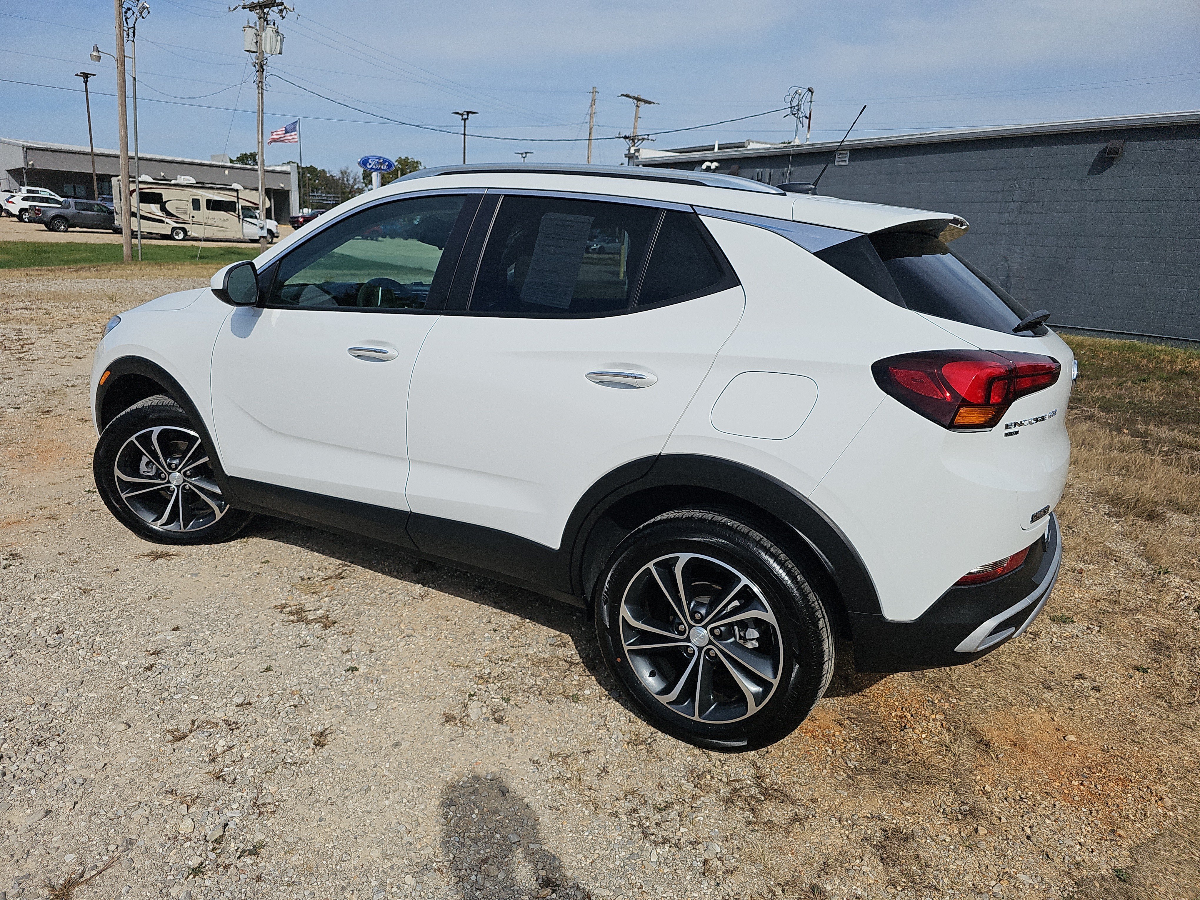 Used 2023 Buick Encore GX Select w/ Safety Package II AWD/4WD image 7