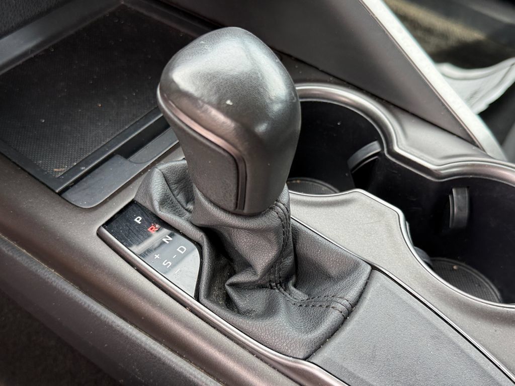Used 2024 Toyota Camry SE FWD image 32