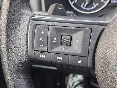 Used 2024 Nissan Rogue S AWD/4WD image 17