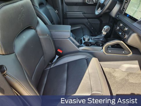 New 2025 Ford Bronco Badlands image 15