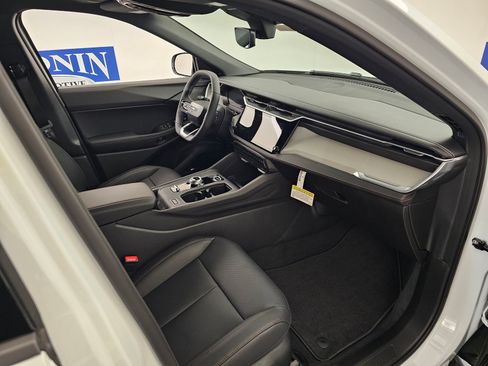 New 2026 Jeep Cherokee Laredo image 36