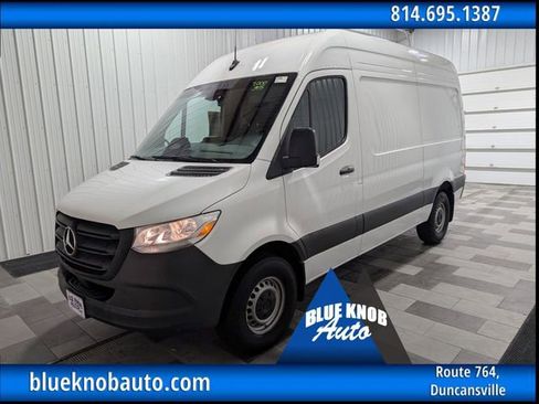 Used 2025 Mercedes-Benz Sprinter 2500 image 1