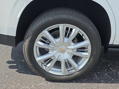 Certified 2023 Chevrolet Tahoe High Country AWD/4WD image 5