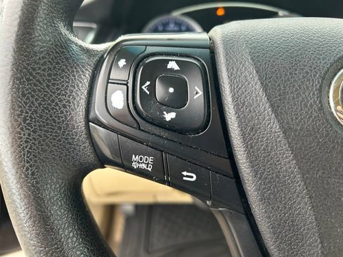 Used 2017 Toyota Camry LE FWD image 12
