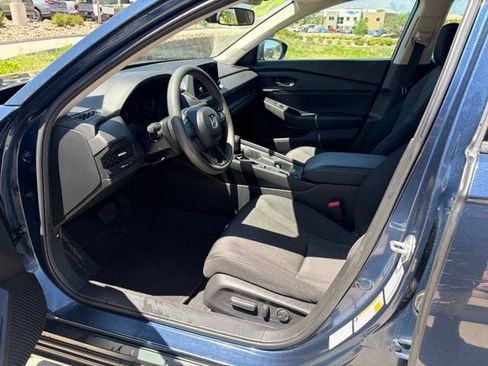 Used 2023 Honda Accord EX image 13