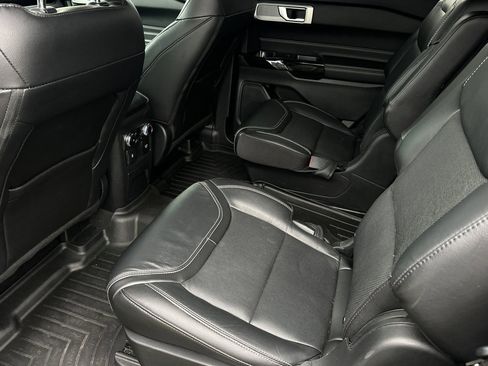 Used 2022 Ford Explorer ST w/ Equipment Group 401A image 12