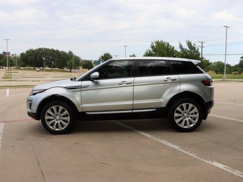 Used 2016 Land Rover Range Rover Evoque SE AWD/4WD image 4