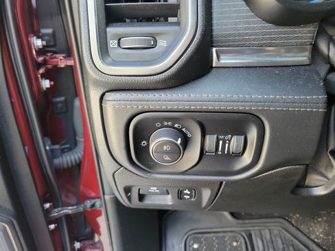 Used 2019 RAM 1500 Limited AWD/4WD image 25
