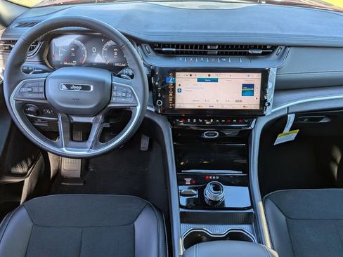 New 2026 Jeep Grand Cherokee Altitude AWD/4WD image 14
