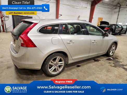 Used 2015 Volvo V60 T5 Premier image 4