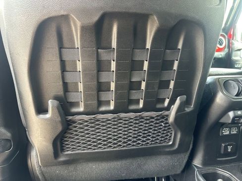 Used 2021 Jeep Wrangler Unlimited Rubicon AWD/4WD image 24